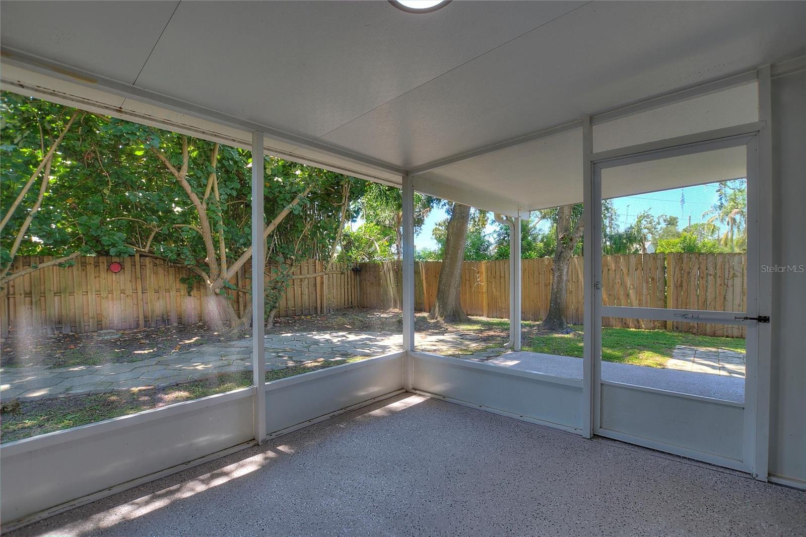 Image 30 of 34 For 5424 14th Avenue N