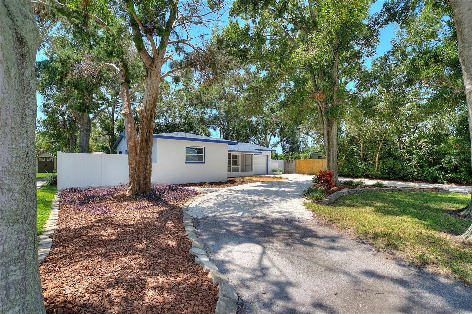 Image 5 of 34 For 5424 14th Avenue N