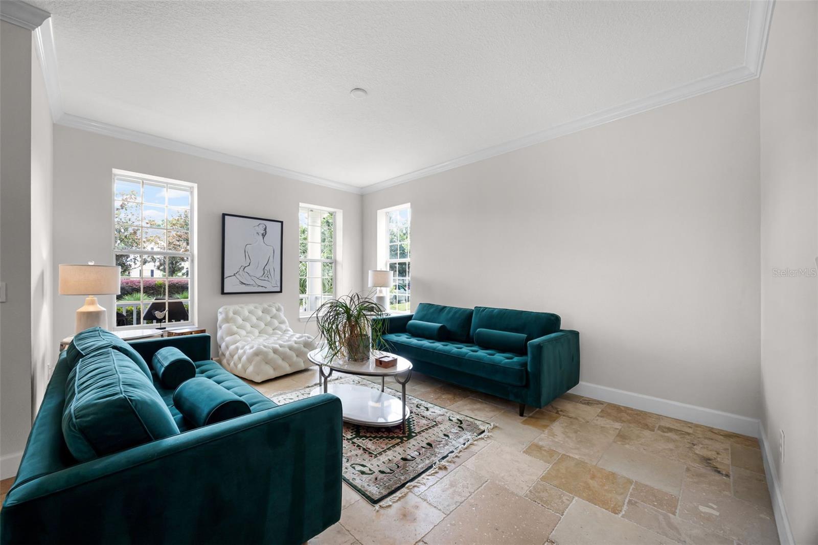 Image 8 of 99 For 1117 Oscar Square