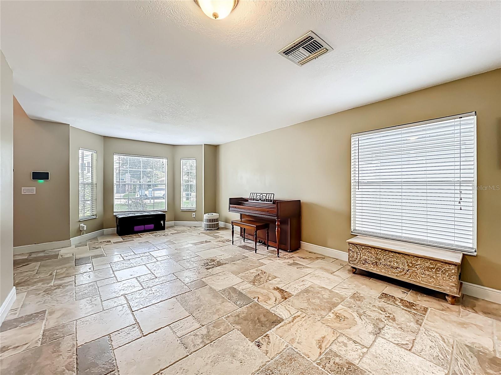 Image 12 of 66 For 216 Prairie Dune Way