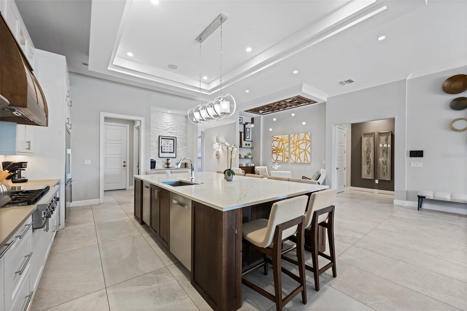 Image 15 of 84 For 804 Desert Mountain Court