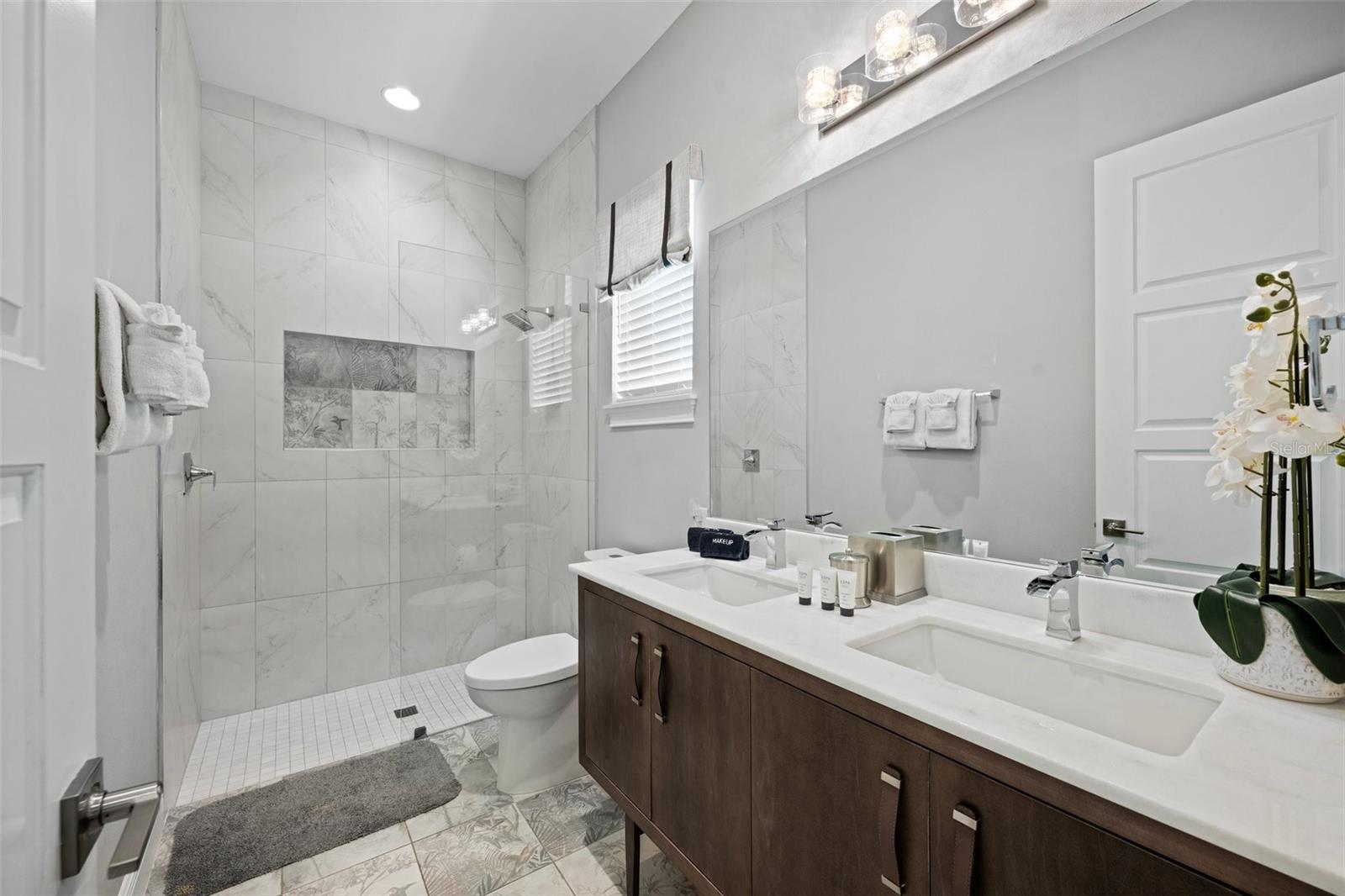 Image 34 of 84 For 804 Desert Mountain Court