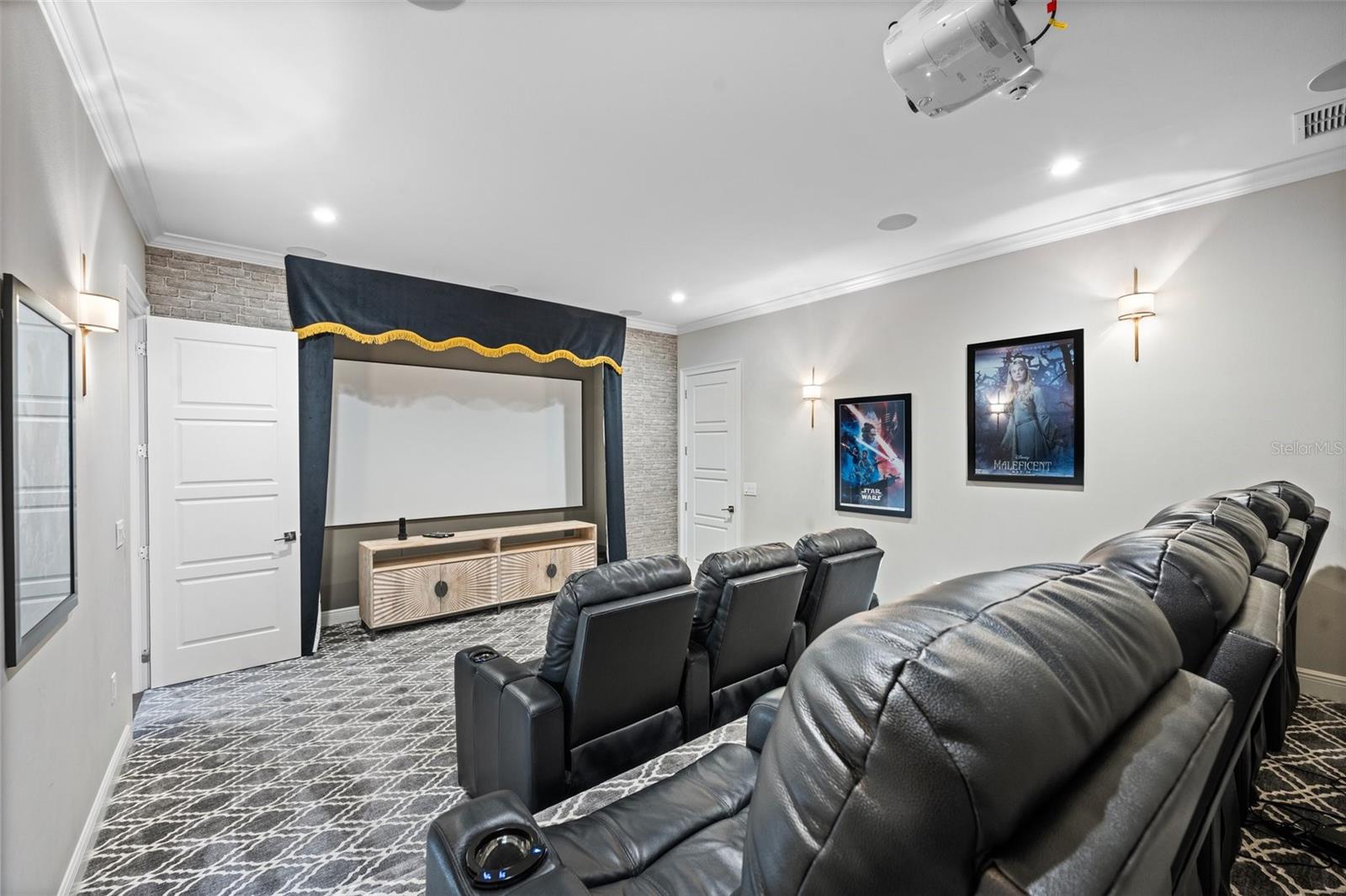 Image 43 of 84 For 804 Desert Mountain Court