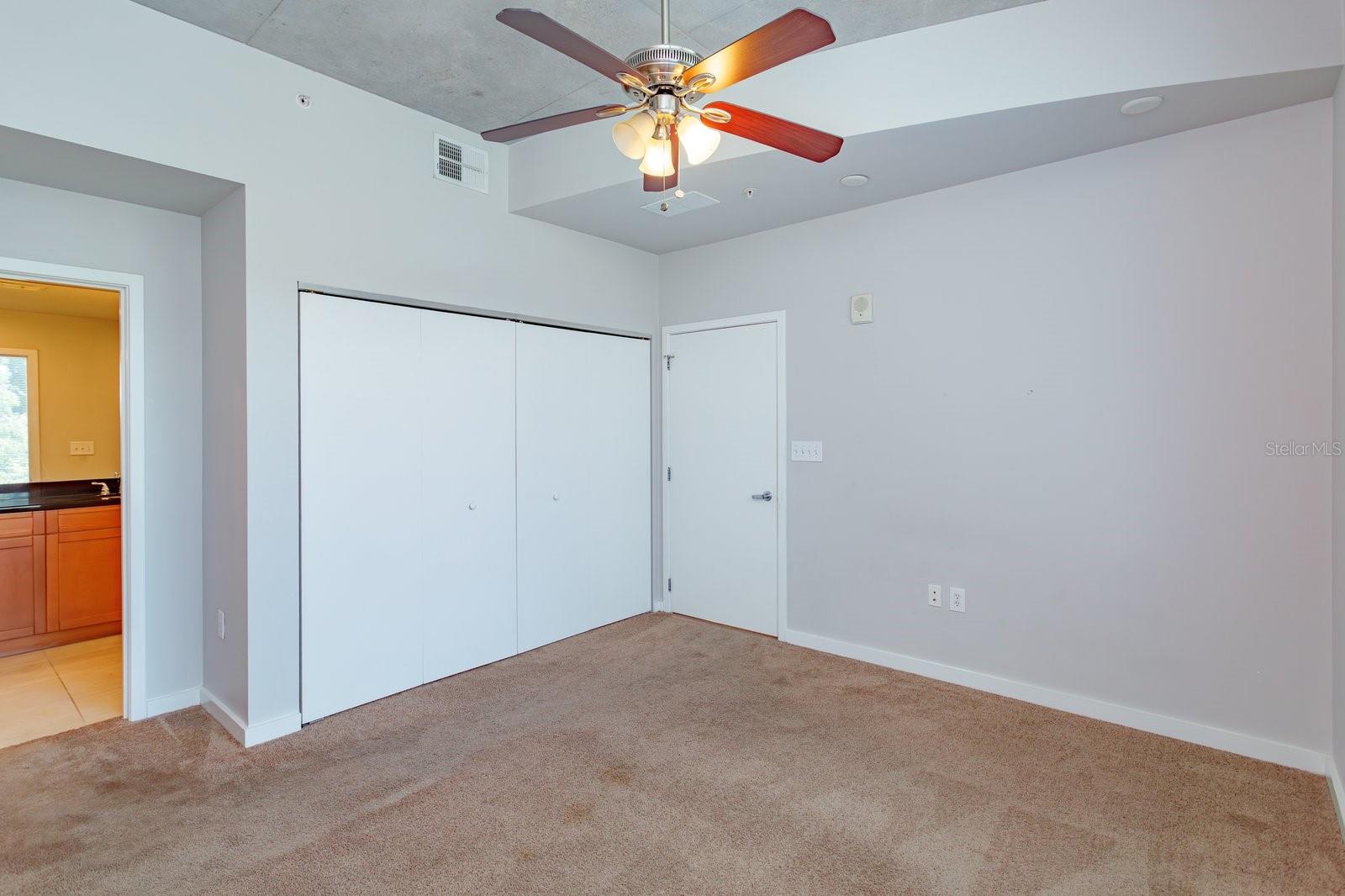 Image 17 of 28 For 525 Jackson St E  306