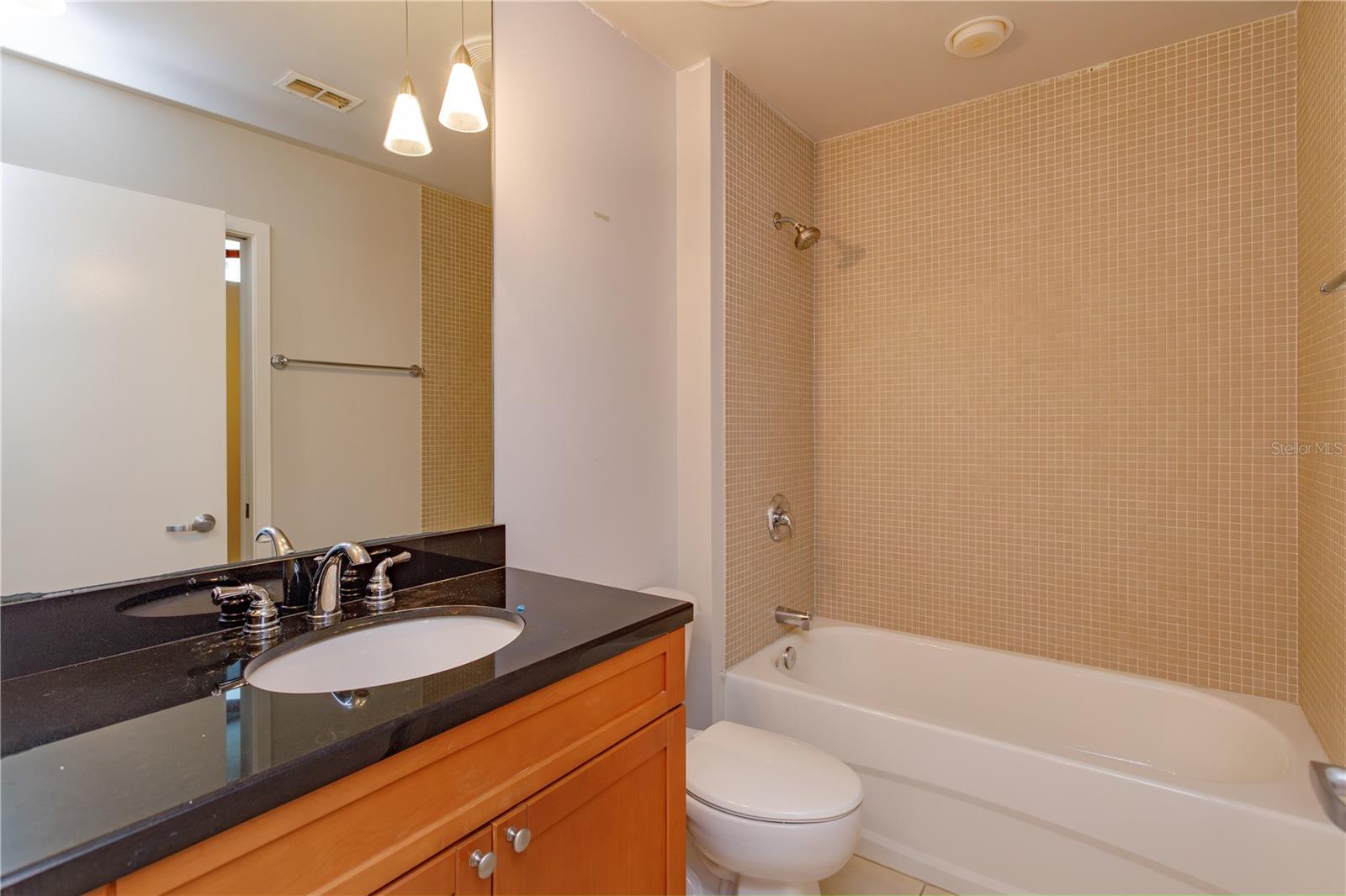 Image 22 of 28 For 525 Jackson St E  306