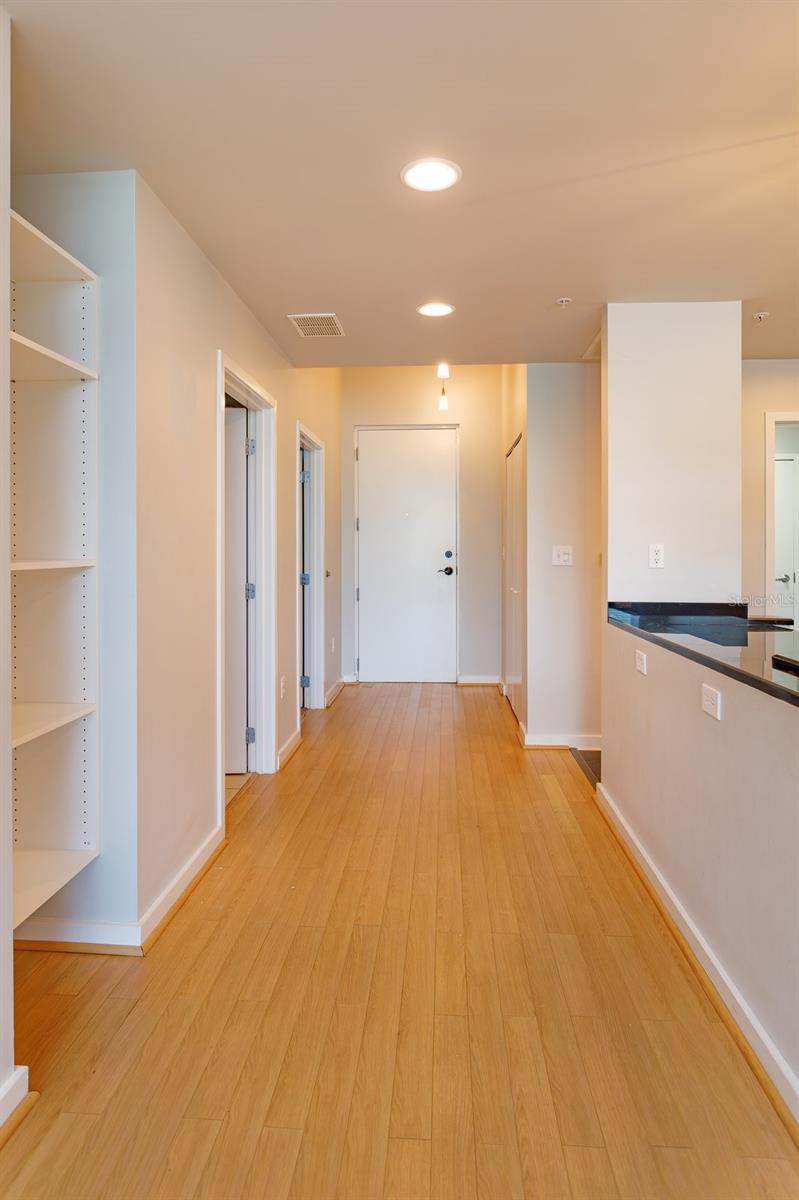 Image 3 of 28 For 525 Jackson St E  306