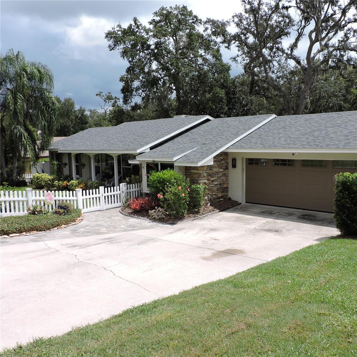 Image 7 of 79 For 2312 Hillside Drive