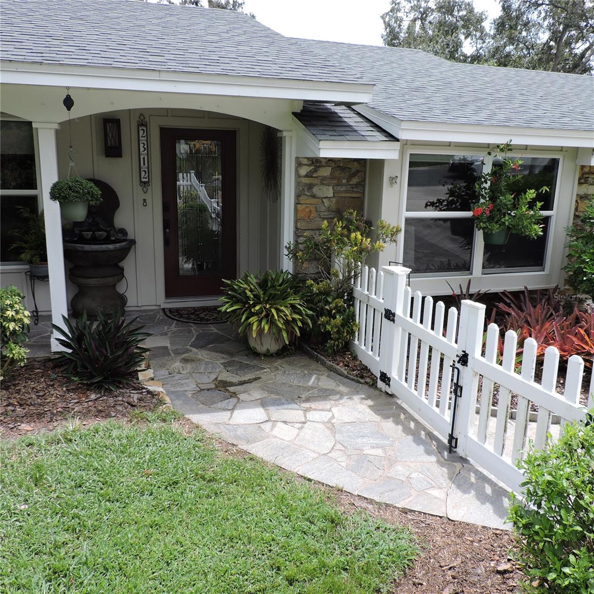 Image 8 of 79 For 2312 Hillside Drive