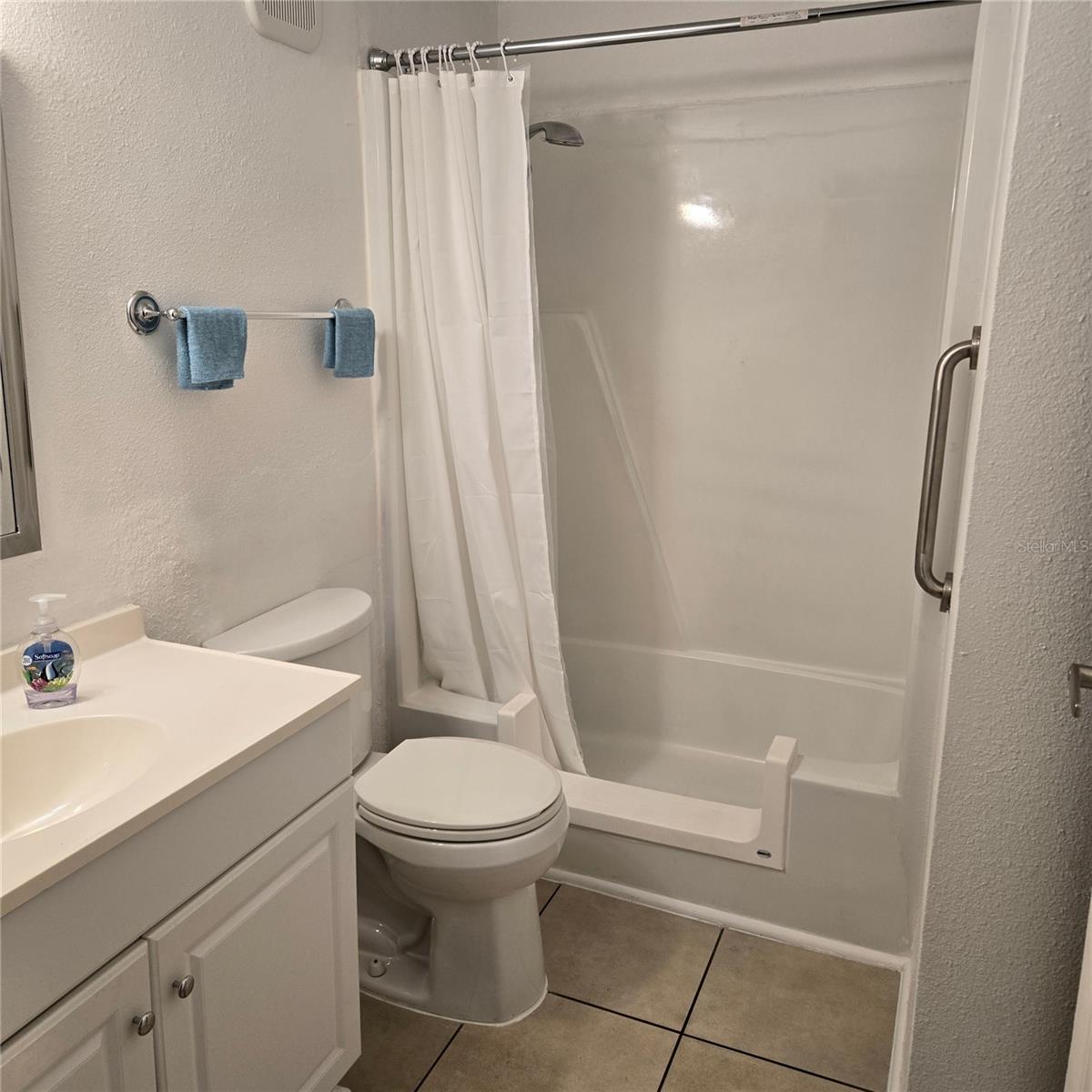 Image 13 of 16 For 4213 Michigan Street 4213