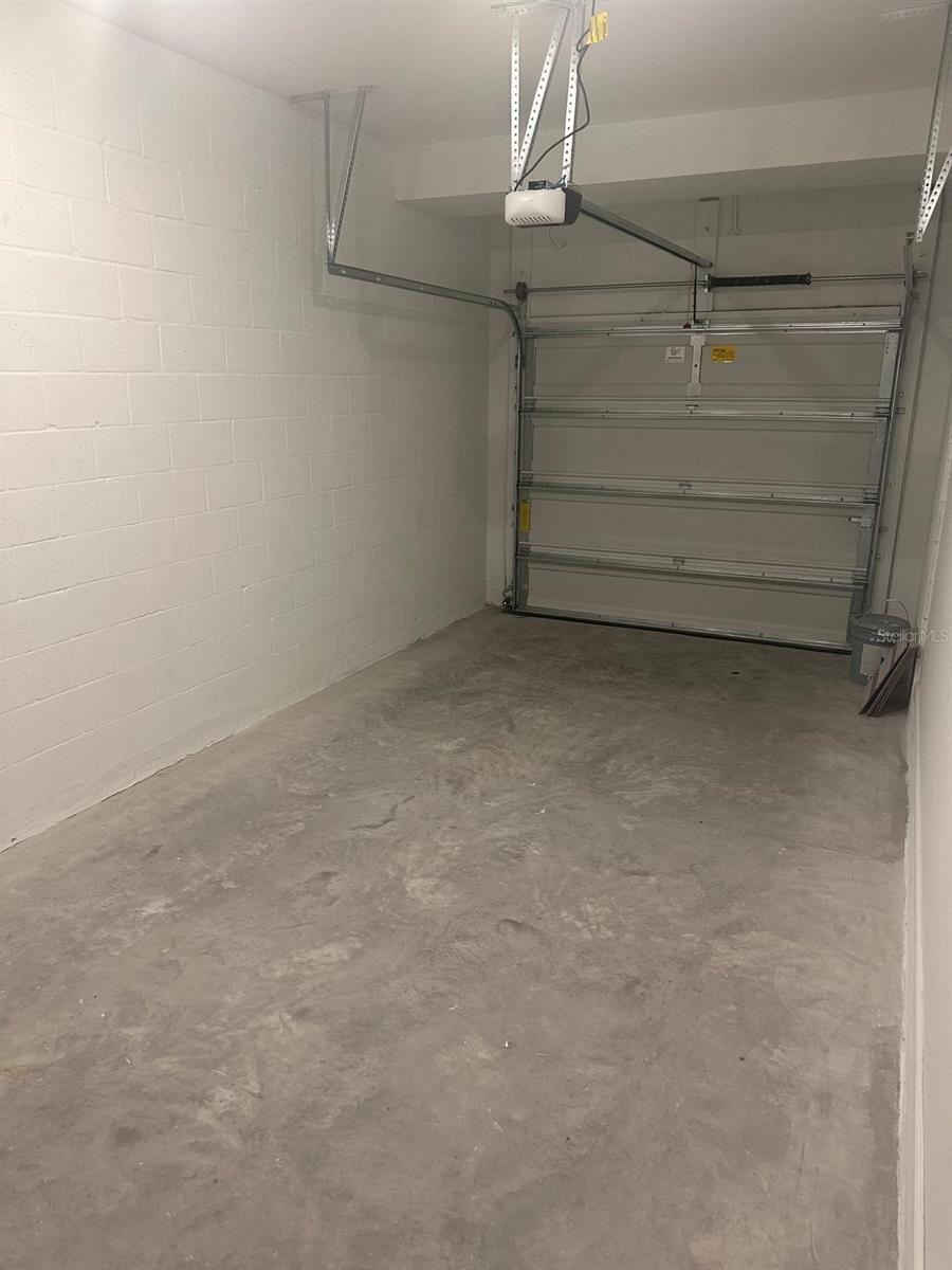 Image 18 of 23 For 2661 Skyline Loop