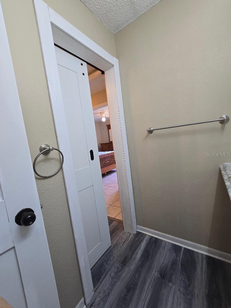 Listing photo id 35 for 777 Robin Avenue