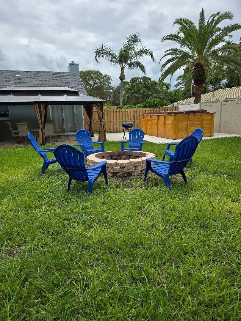 Listing photo id 41 for 777 Robin Avenue