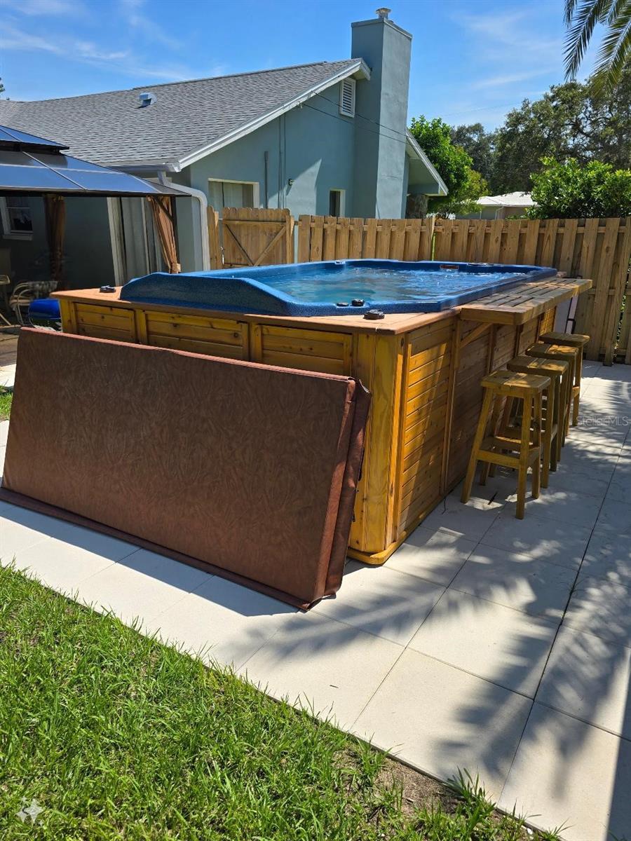 Listing photo id 42 for 777 Robin Avenue