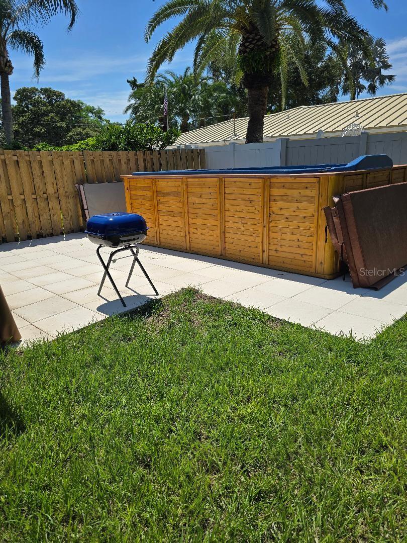 Listing photo id 43 for 777 Robin Avenue