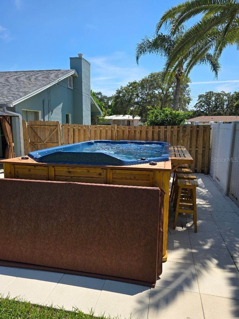 Listing photo id 44 for 777 Robin Avenue