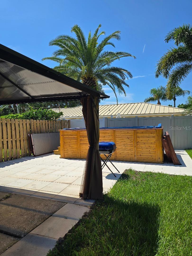 Listing photo id 45 for 777 Robin Avenue