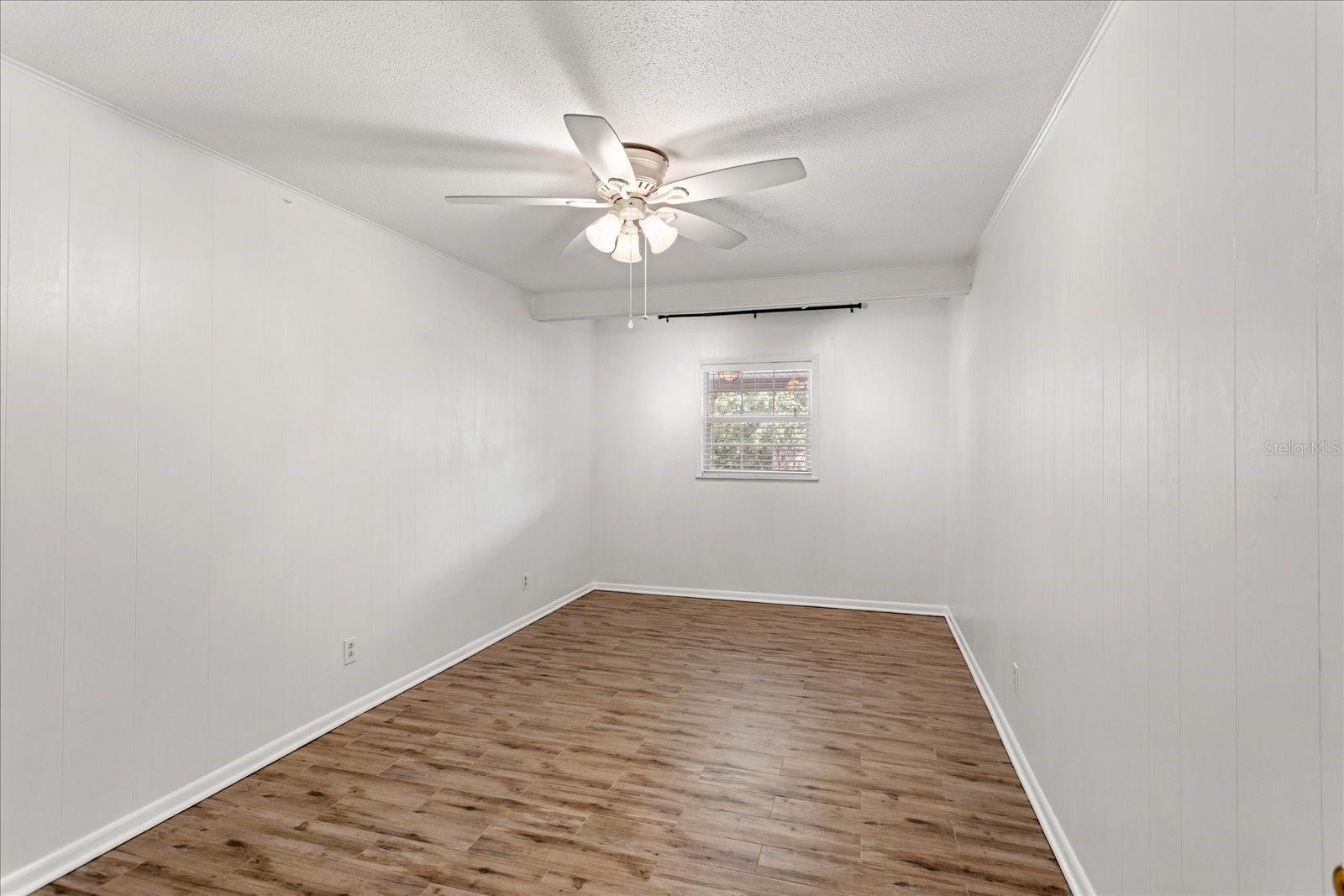 Image 11 of 26 For 404 King Street