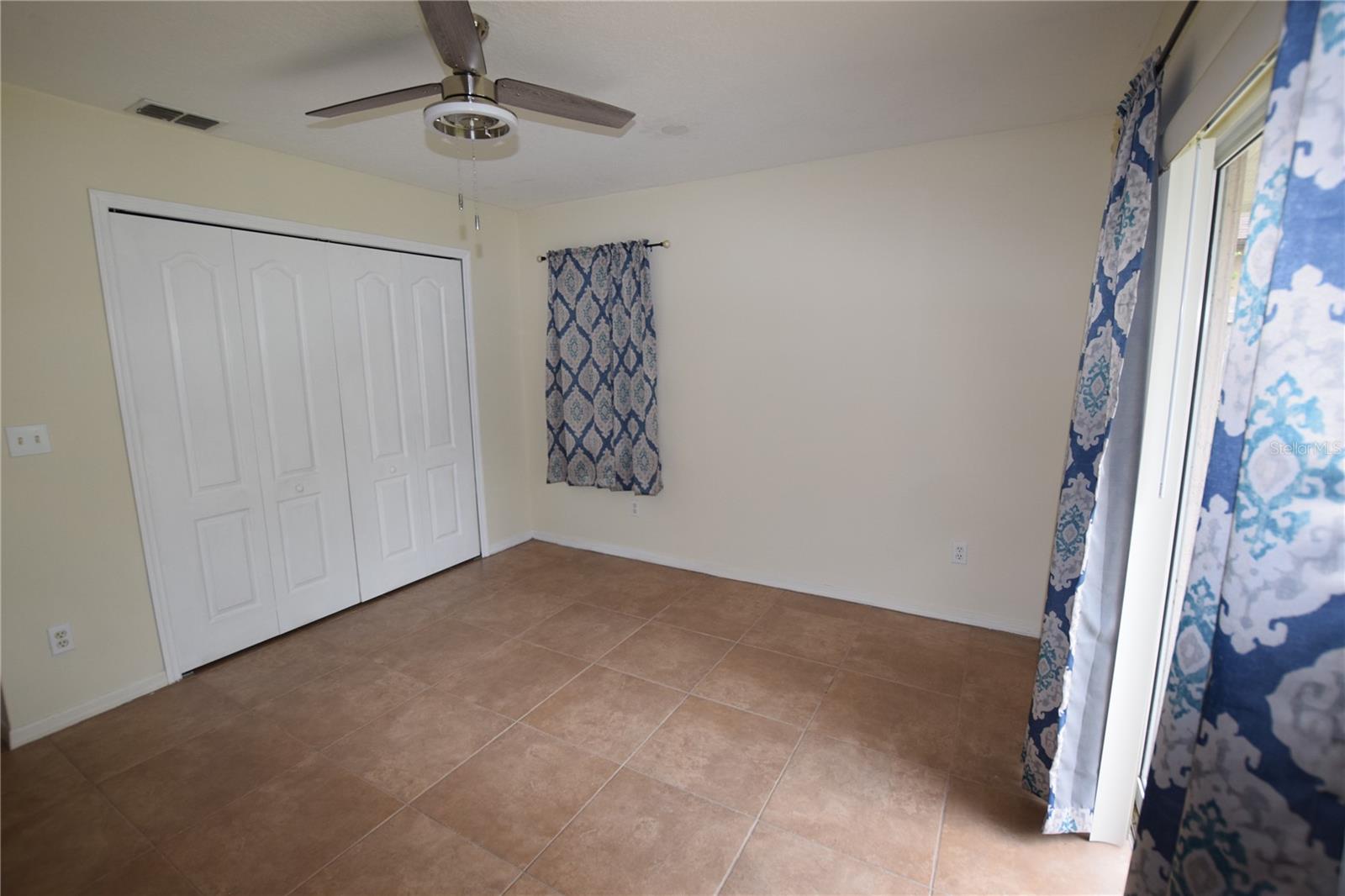 Image 34 of 50 For 10649 Versailles Boulevard