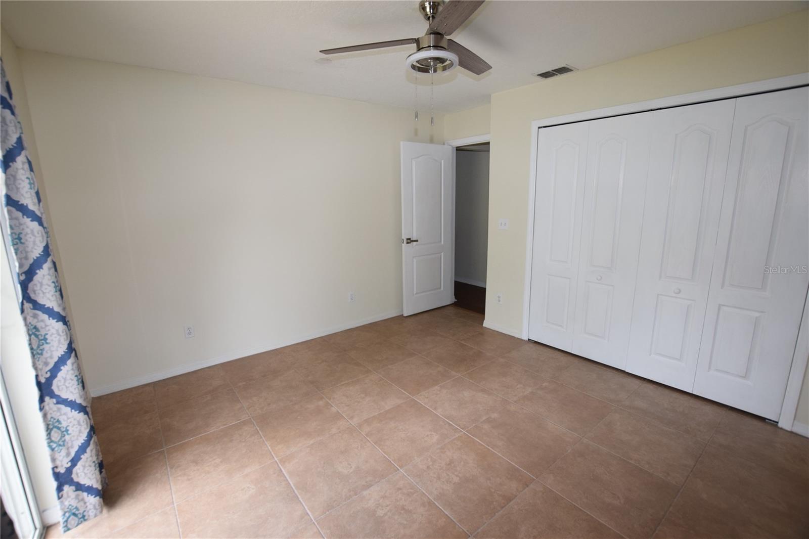 Image 35 of 50 For 10649 Versailles Boulevard