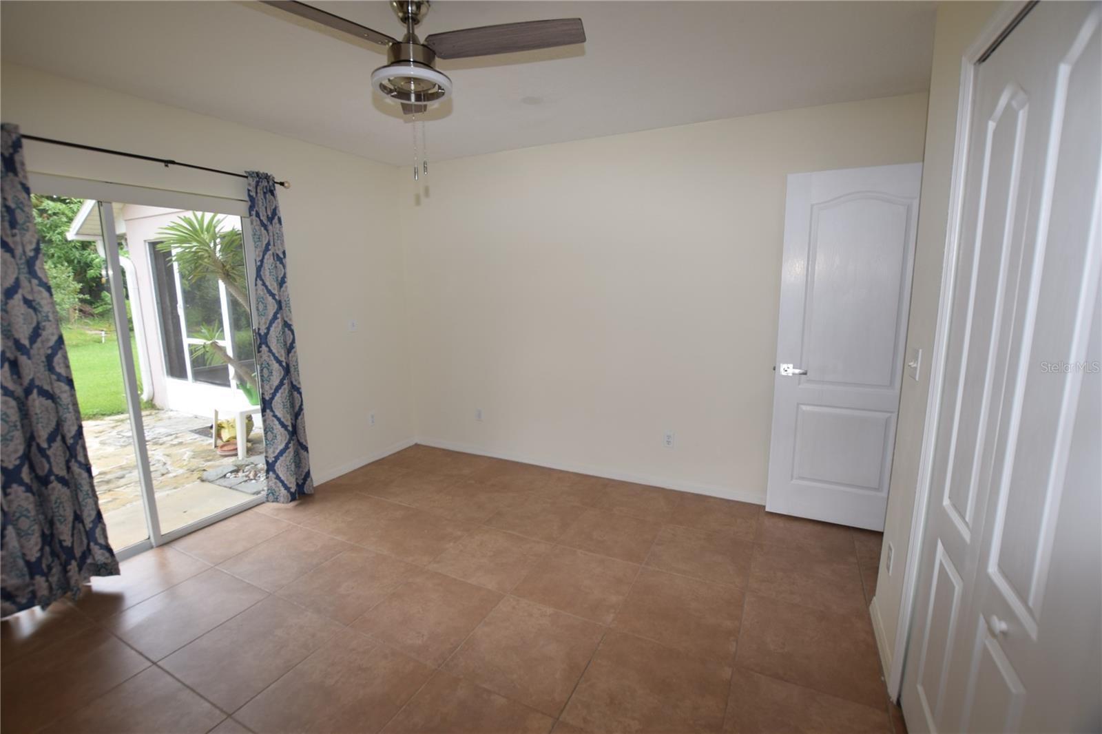 Image 36 of 50 For 10649 Versailles Boulevard