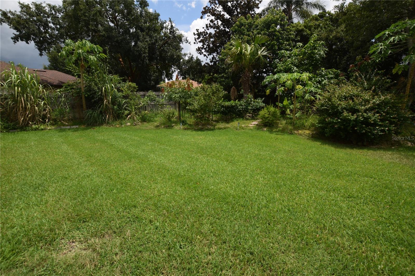 Image 9 of 50 For 10649 Versailles Boulevard