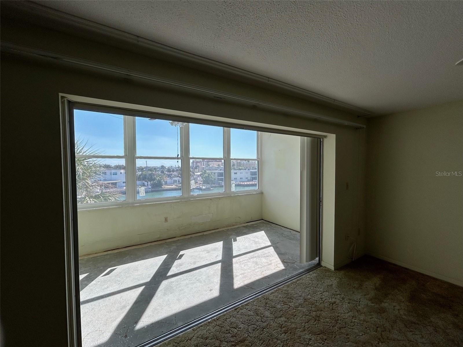 Image 11 of 23 For 5555 Gulf Boulevard 312