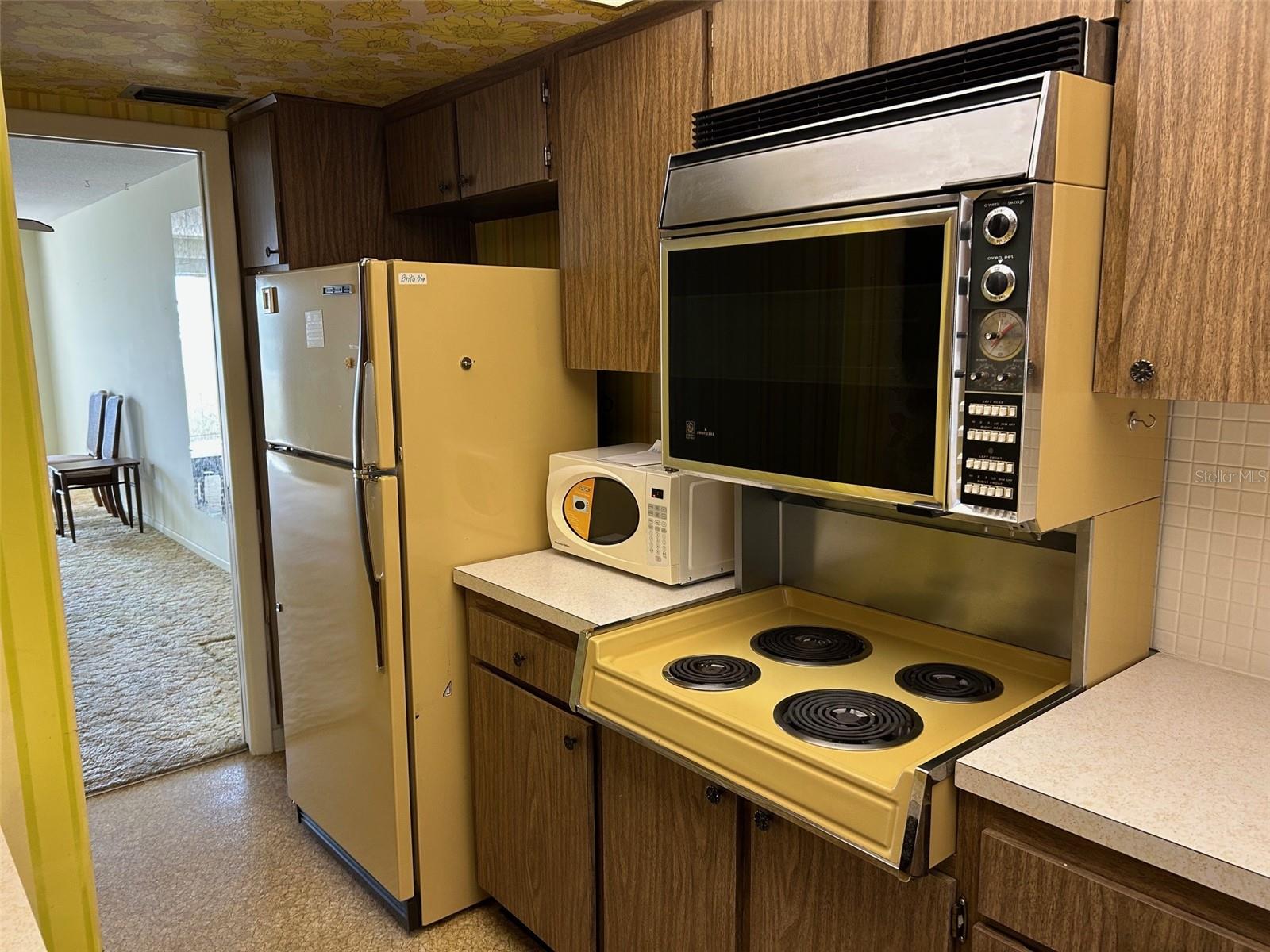 Image 18 of 23 For 5555 Gulf Boulevard 312