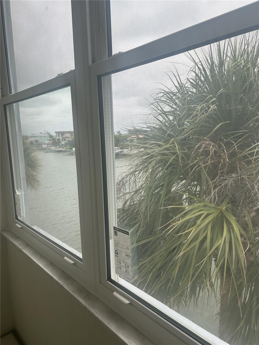 Image 2 of 8 For 5555 Gulf Boulevard 312