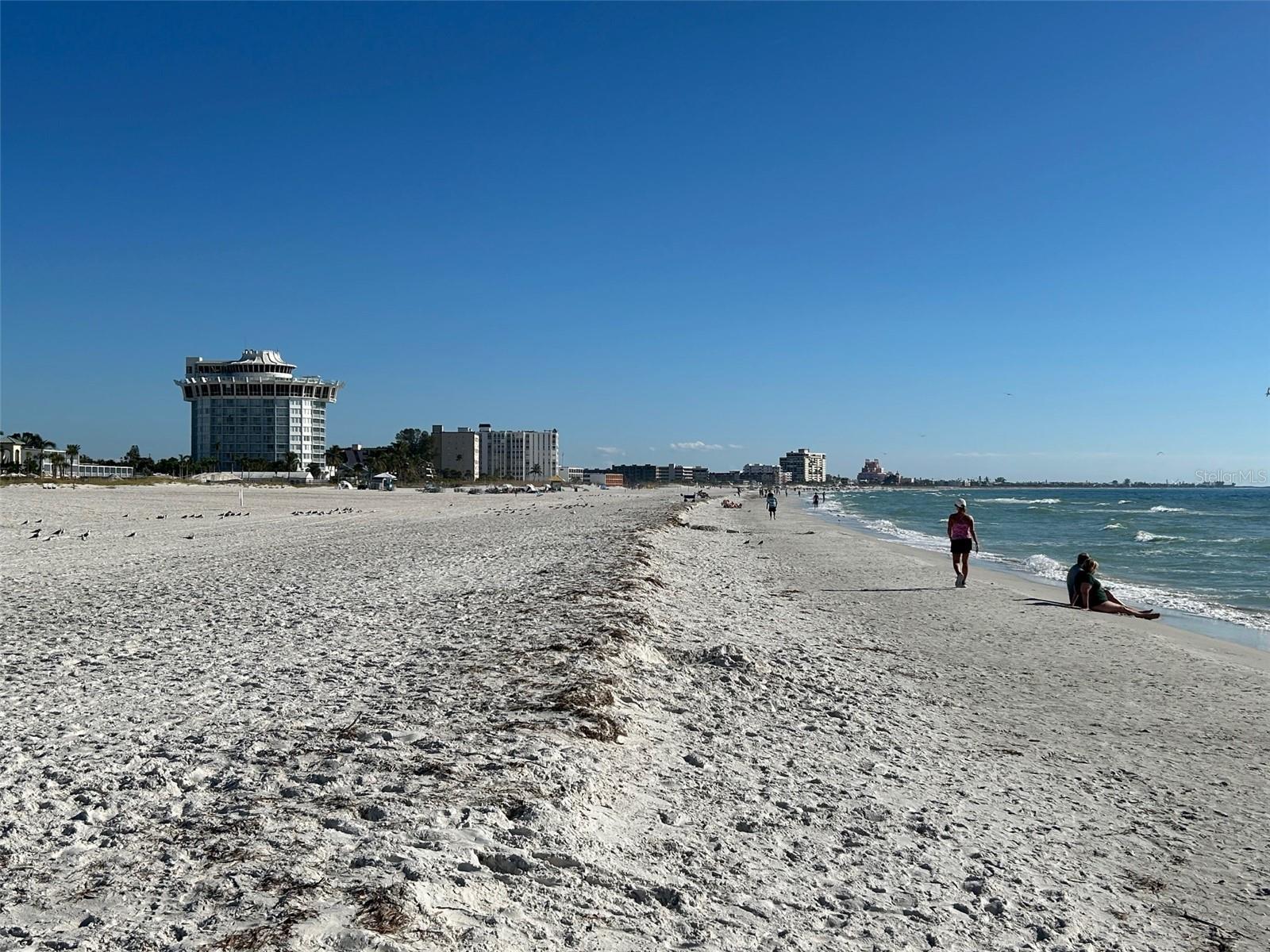 Image 20 of 23 For 5555 Gulf Boulevard 312