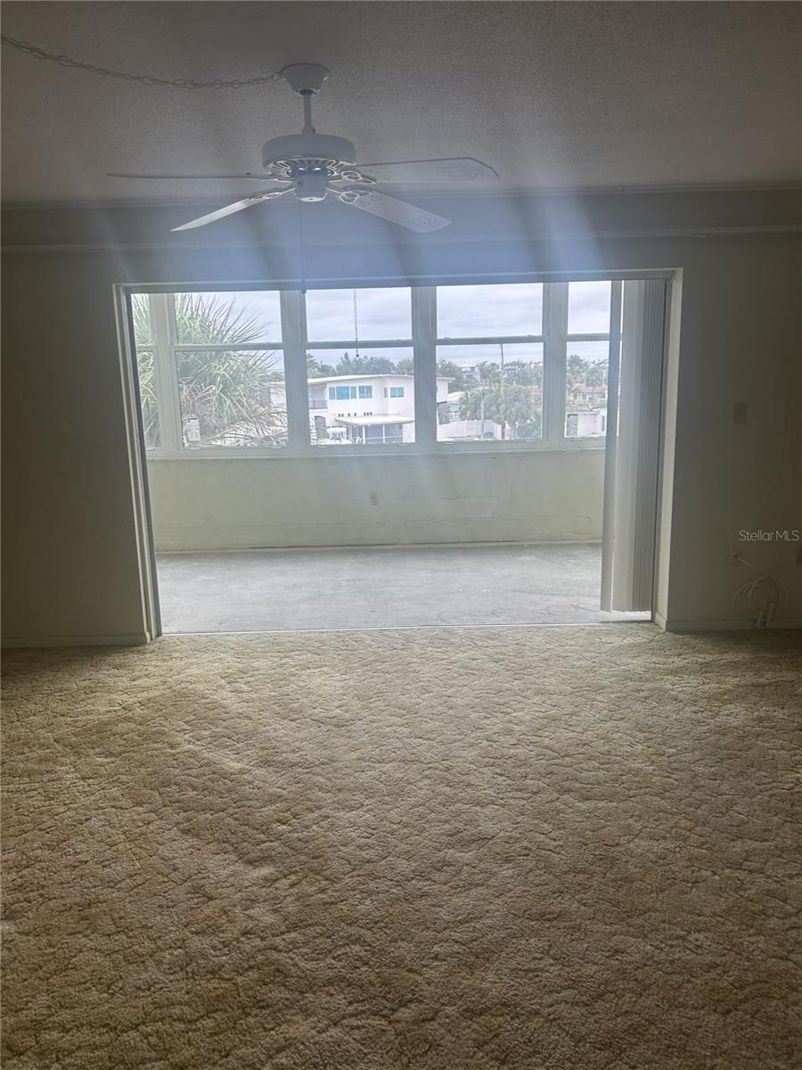 Image 4 of 8 For 5555 Gulf Boulevard 312