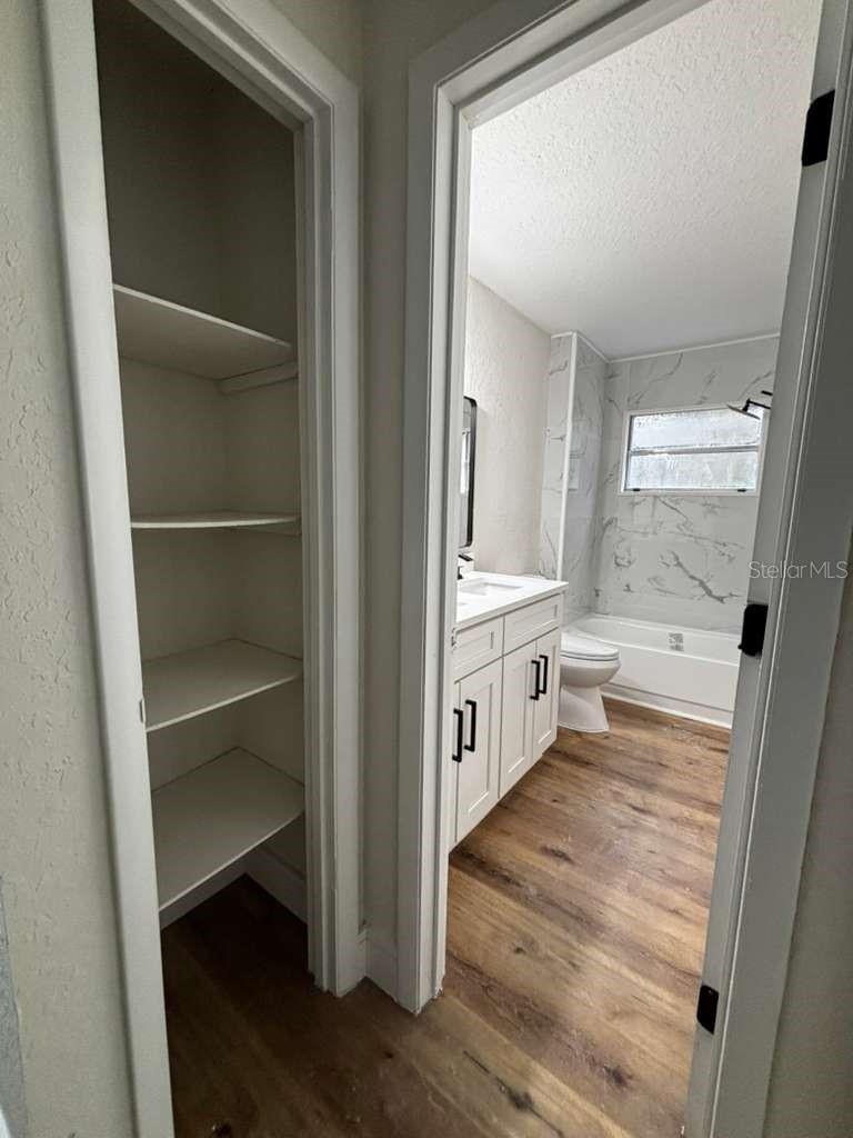 Image 24 of 34 For 3521 Silver Oak Court