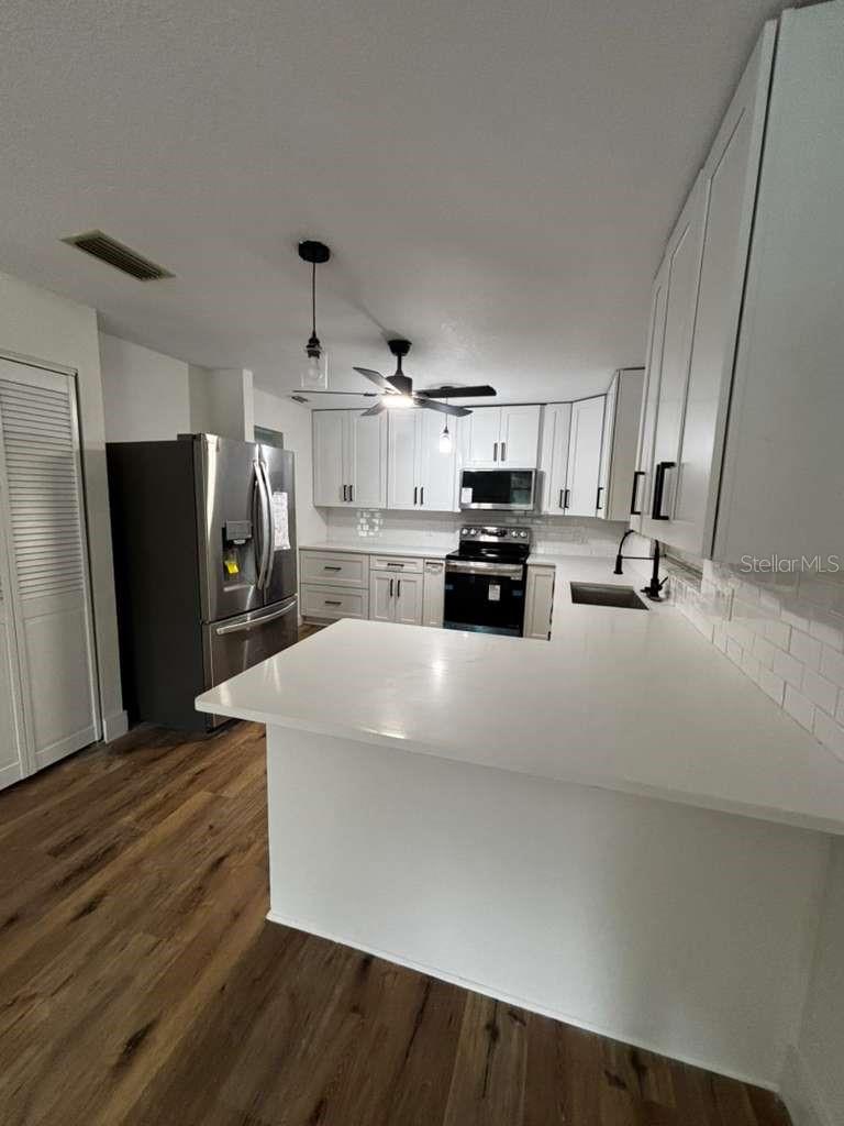 Image 5 of 34 For 3521 Silver Oak Court