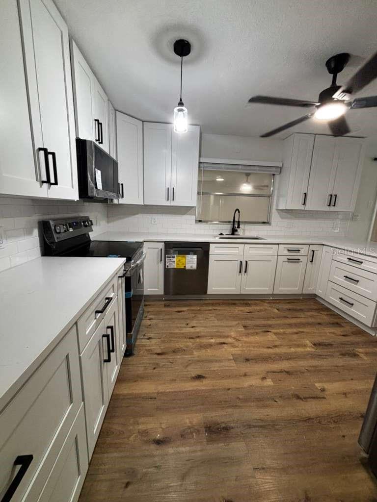 Image 9 of 34 For 3521 Silver Oak Court