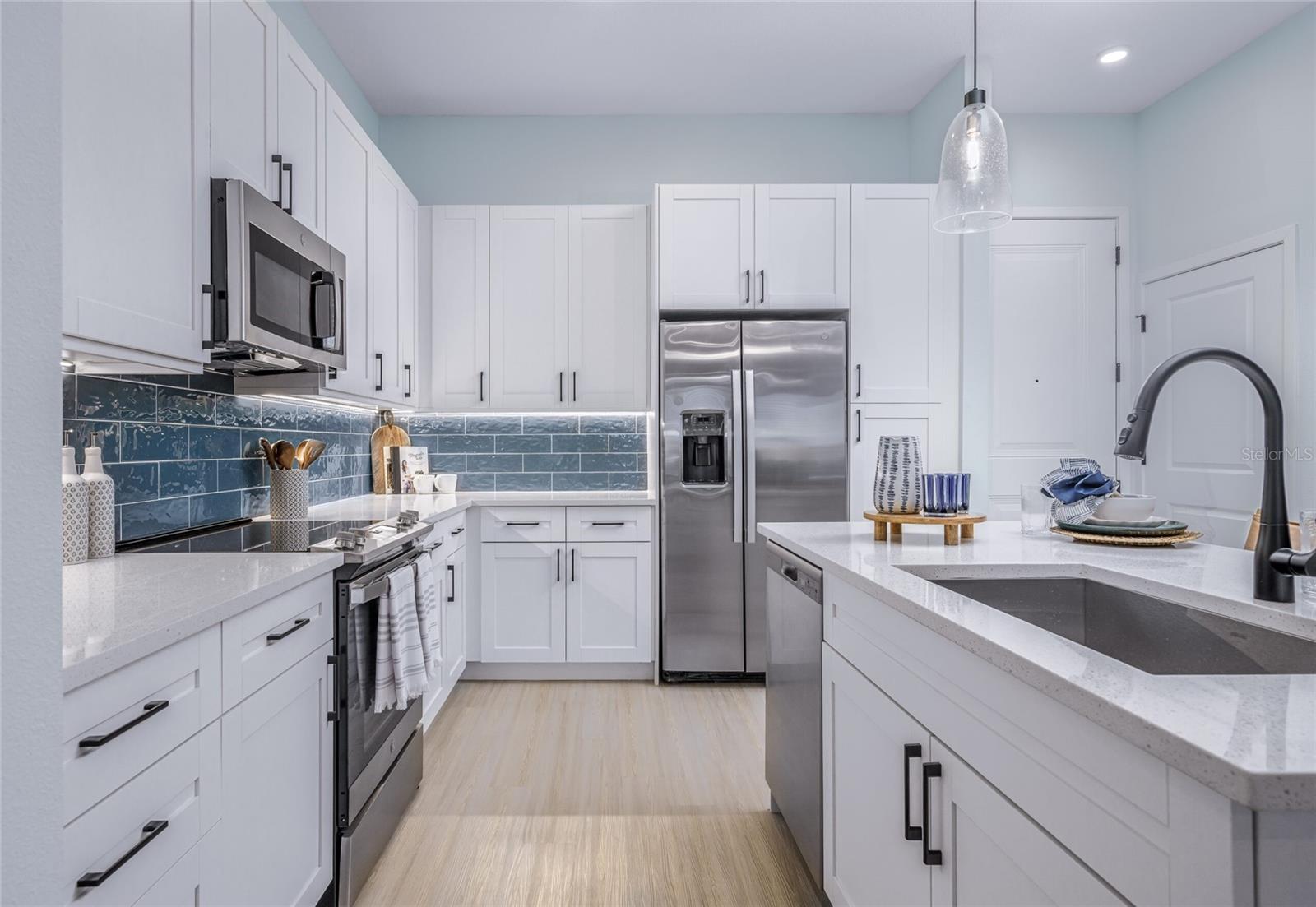 Image 19 of 27 For 20191 Sabal Palm Court C1