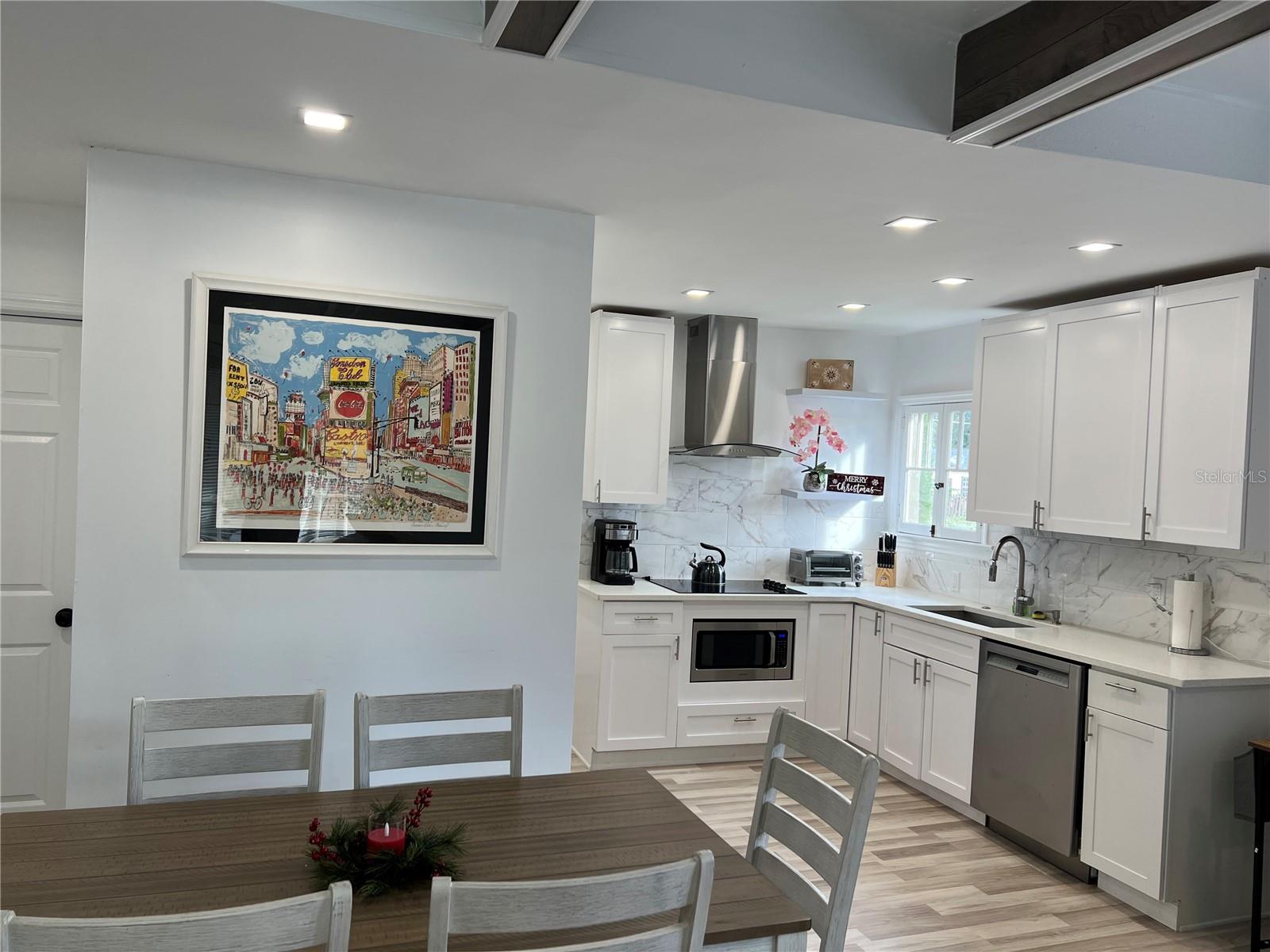 Image 4 of 17 For 1644 Livingston Street
