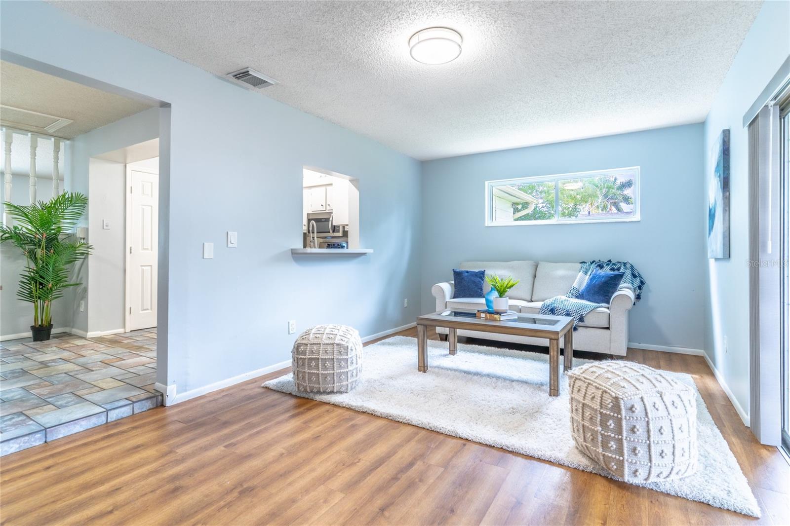 Image 21 of 52 For 8645 Pinestraw Lane
