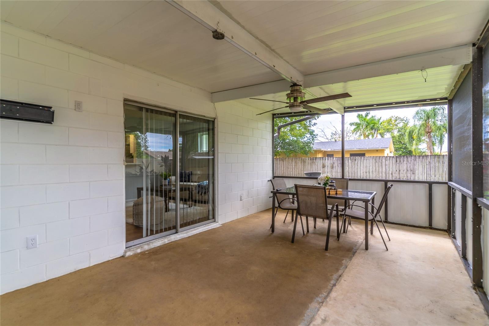 Image 35 of 52 For 8645 Pinestraw Lane