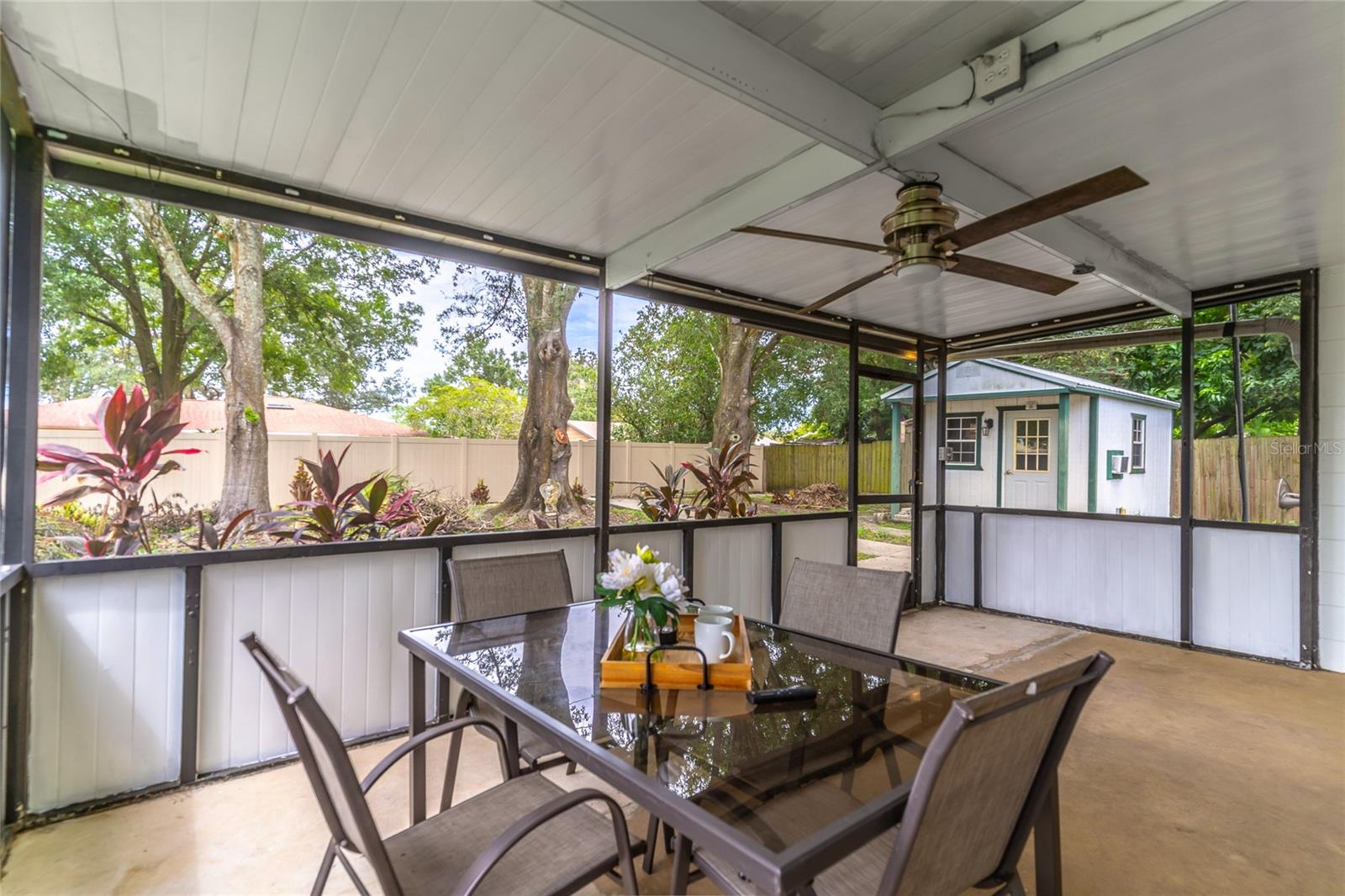 Image 36 of 52 For 8645 Pinestraw Lane