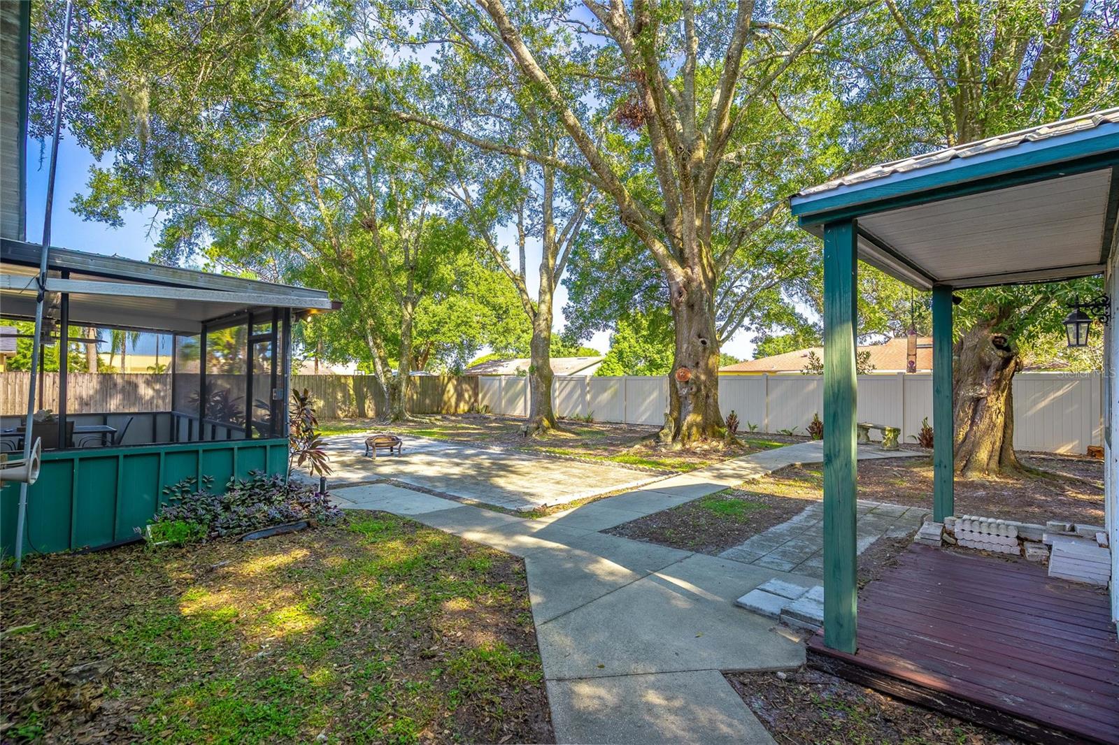 Image 37 of 52 For 8645 Pinestraw Lane