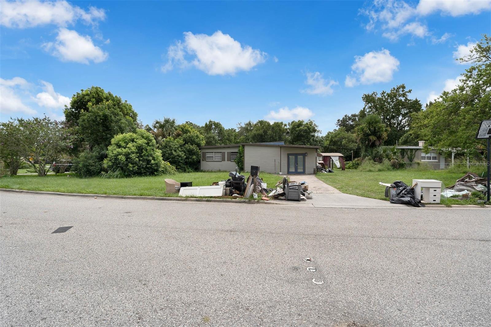 Image 3 of 28 For 111 Country Club Circle