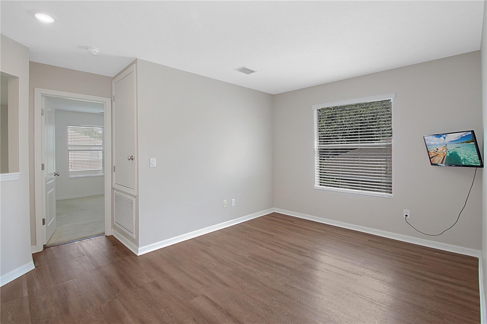 Image 18 of 28 For 1532 Kintla Road