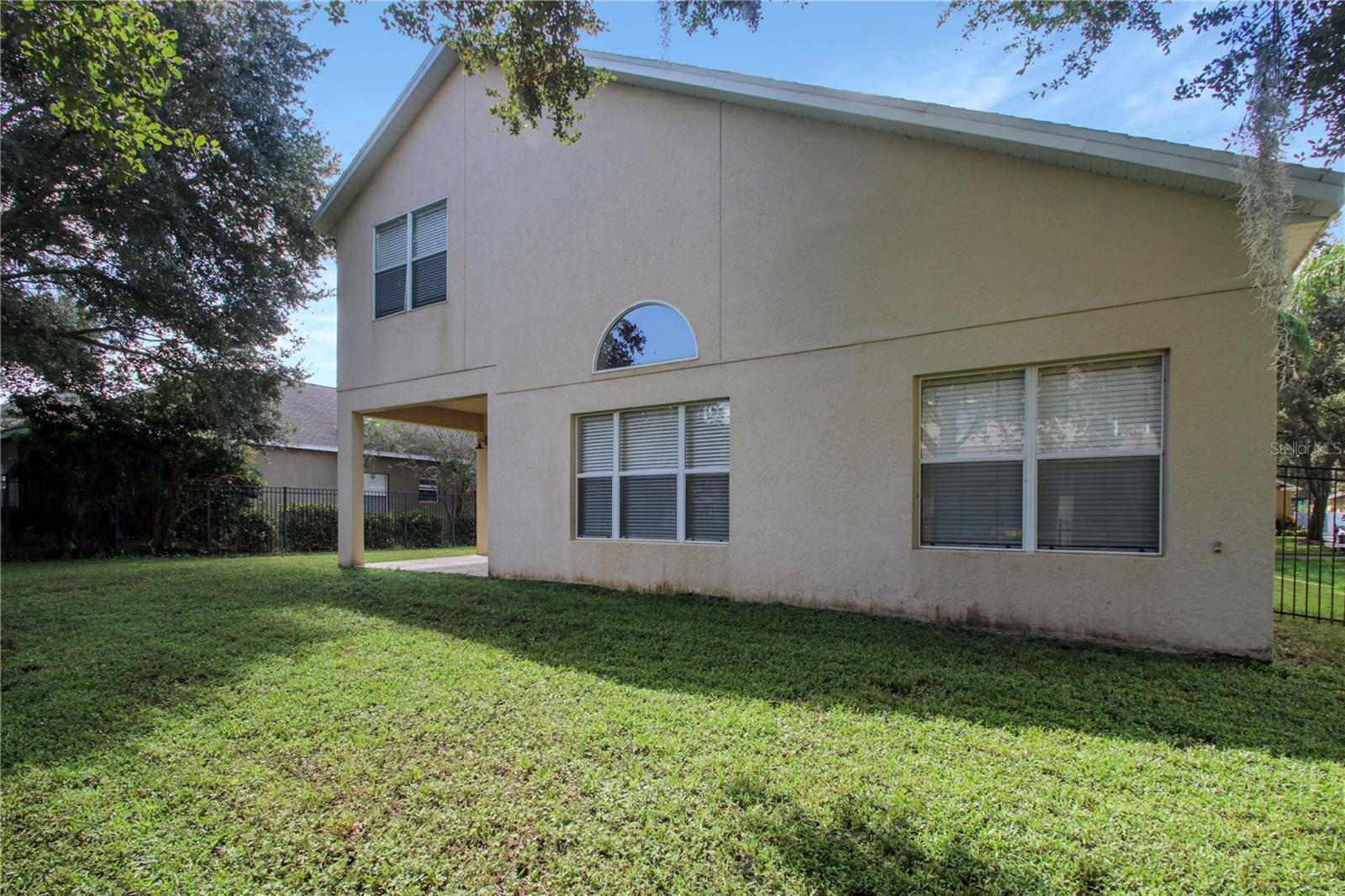 Image 4 of 28 For 1532 Kintla Road