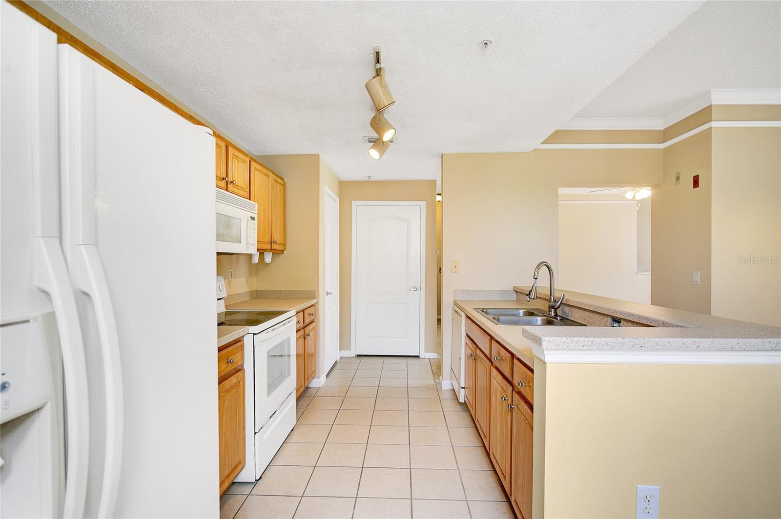 Image 8 of 17 For 12024 Villanova Drive 104