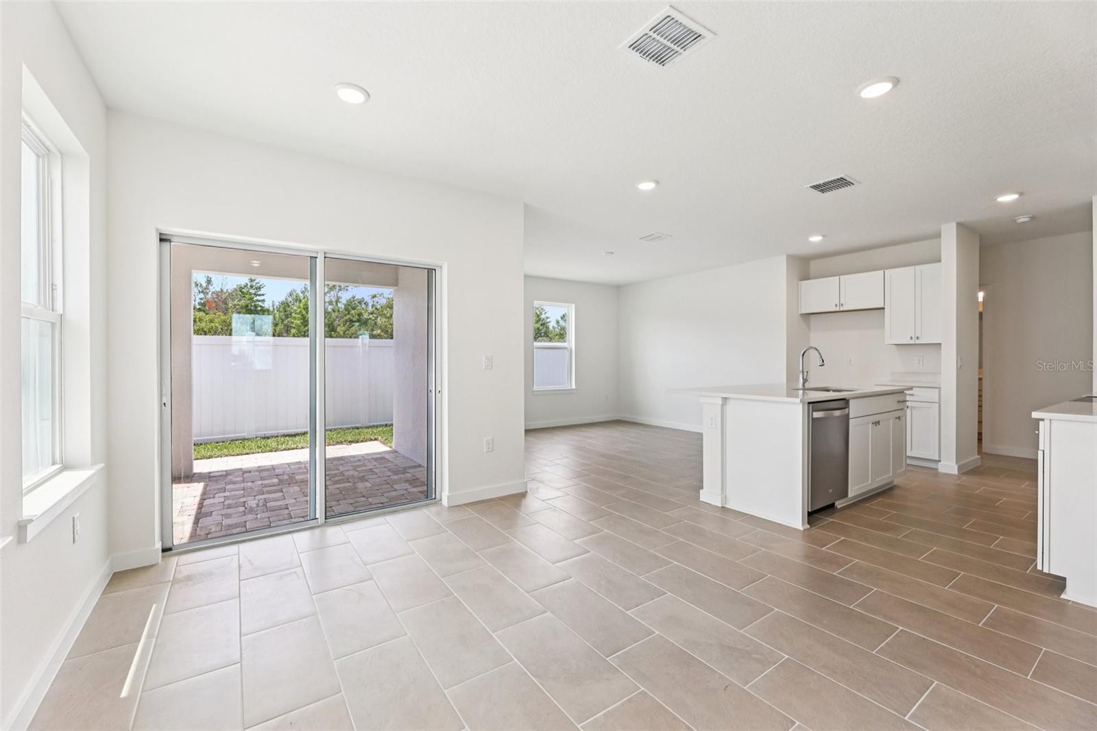 Image 11 of 32 For 6474 Horseshoe Lane Way