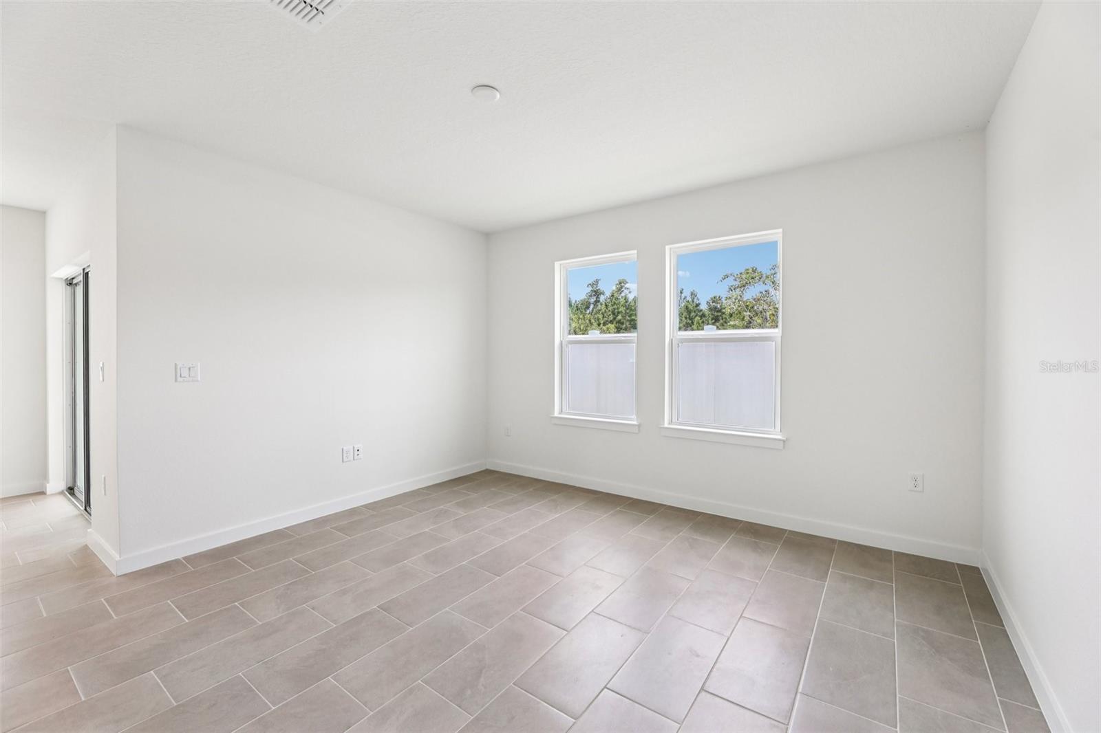 Image 12 of 32 For 6474 Horseshoe Lane Way