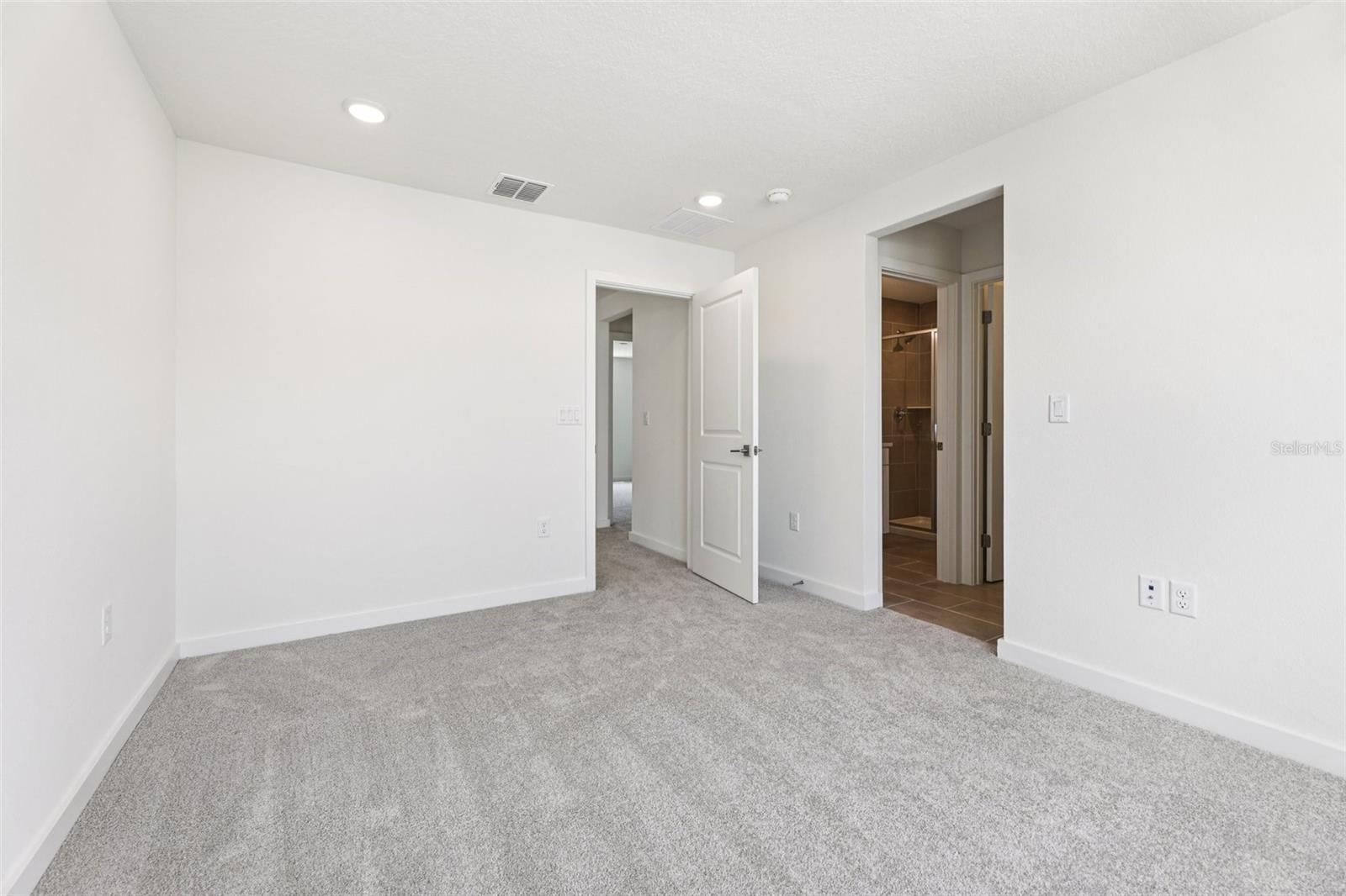 Image 15 of 32 For 6474 Horseshoe Lane Way
