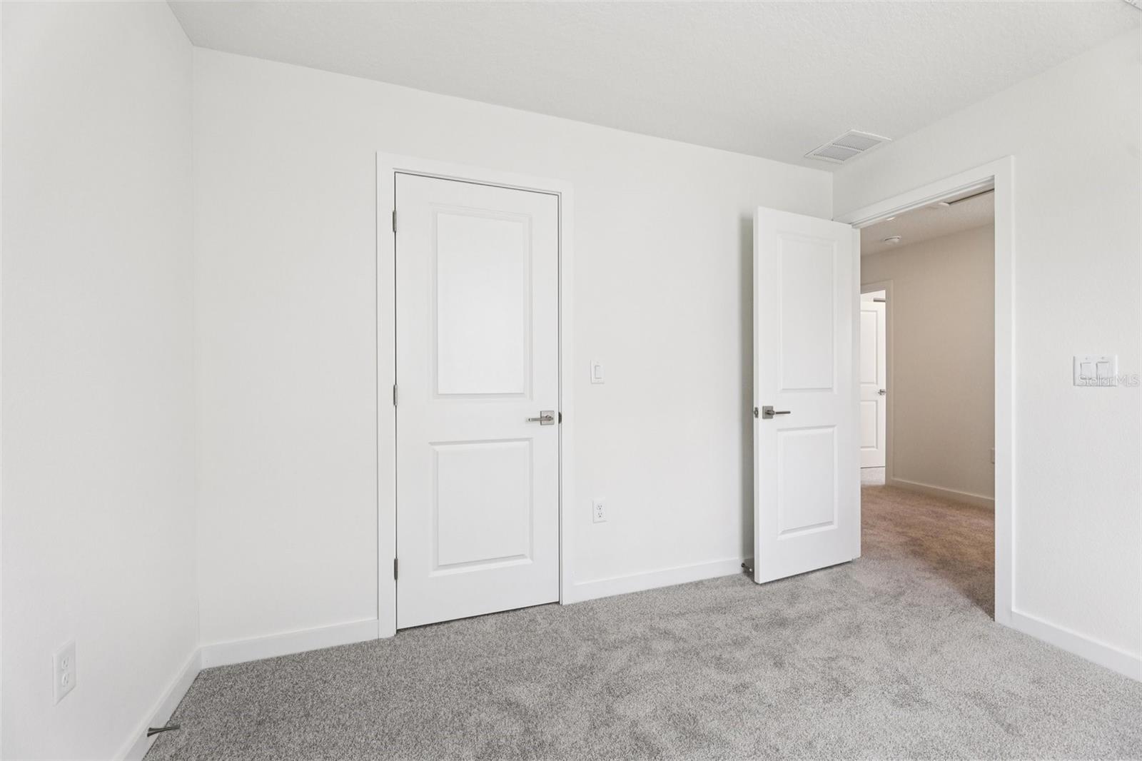 Image 20 of 32 For 6474 Horseshoe Lane Way