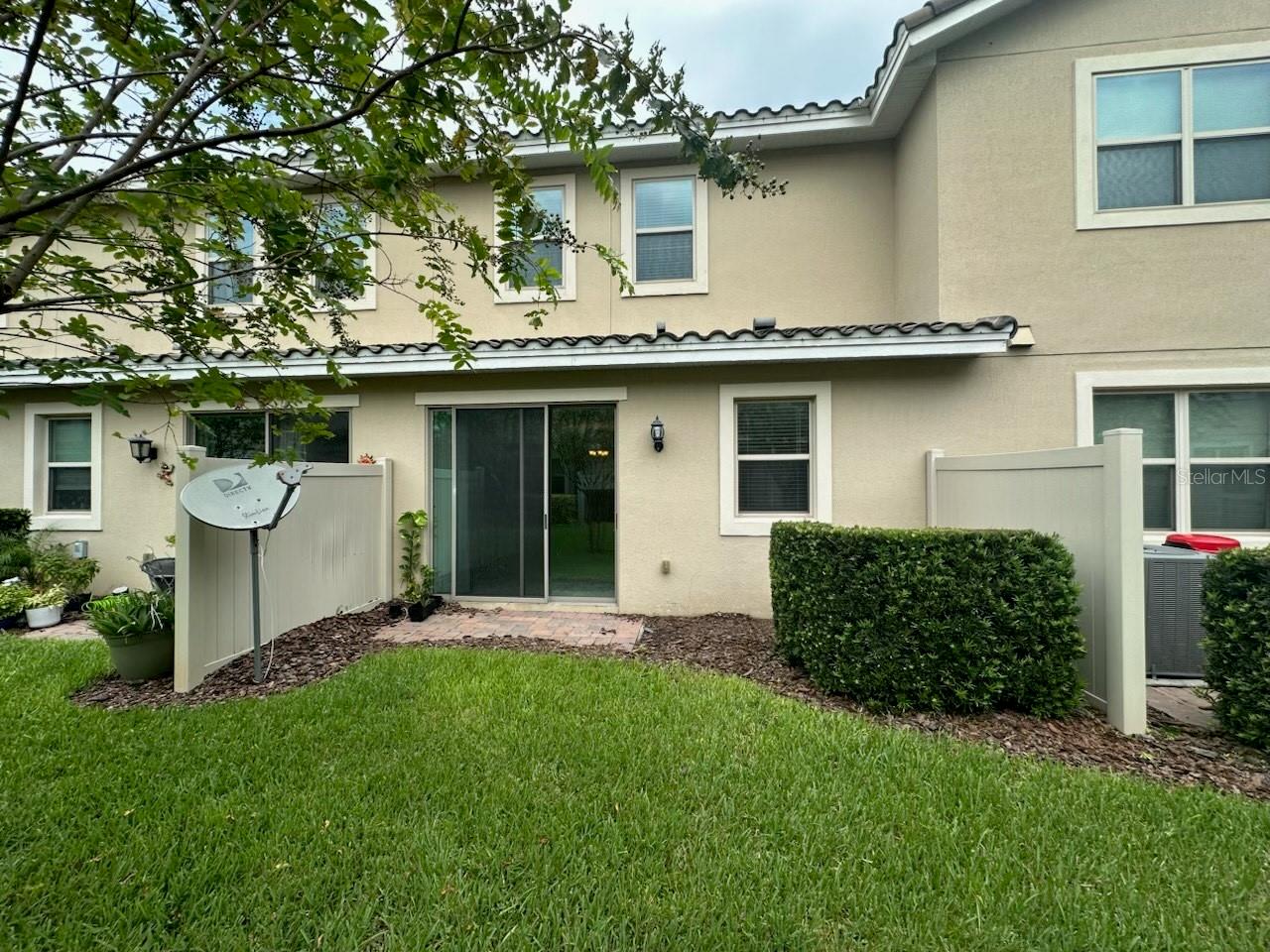 Image 16 of 23 For 14092 Millington Street