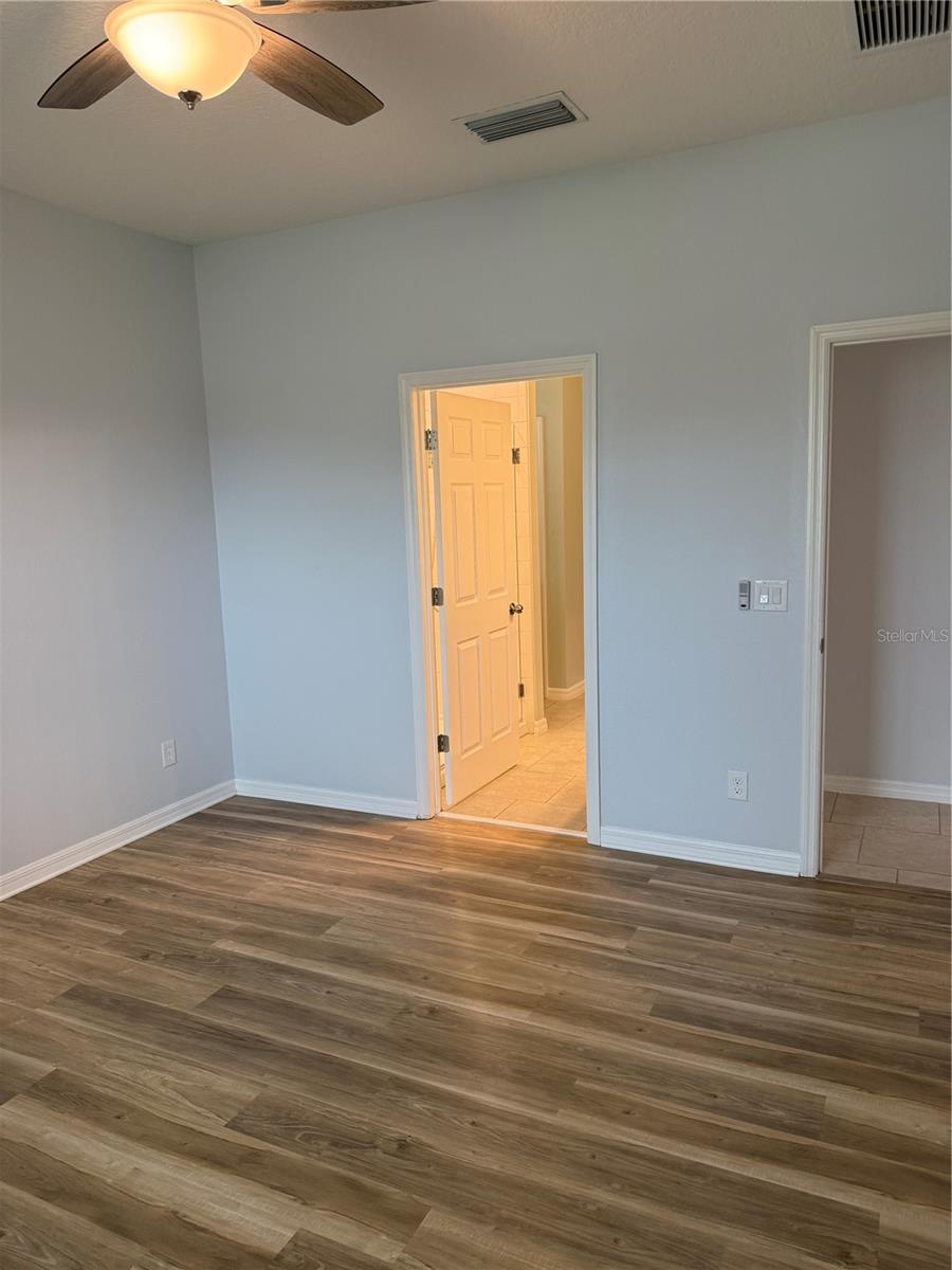 Image 13 of 19 For 1532 Finchburg Street