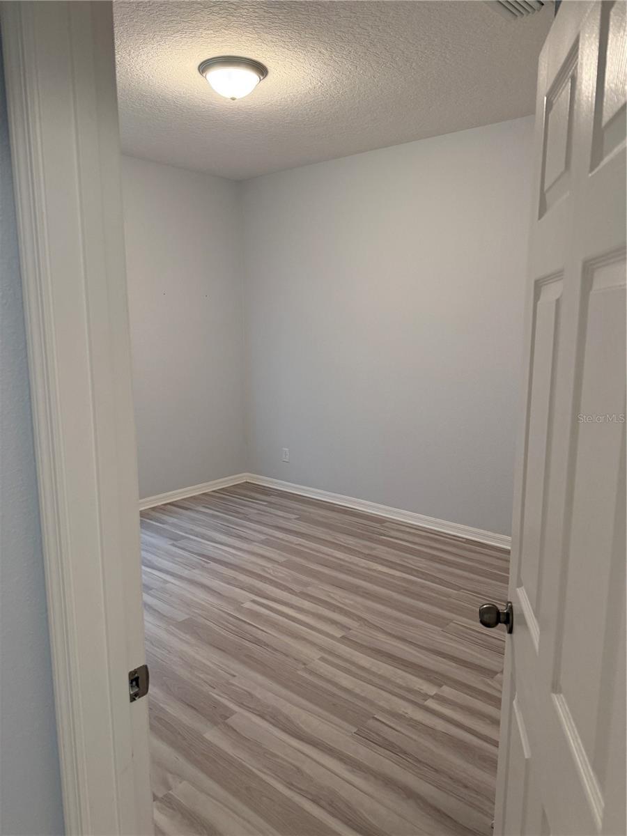 Image 3 of 19 For 1532 Finchburg Street
